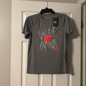 Grey Under Armor boy’s YL t shirt
